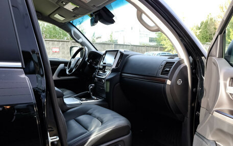 Toyota Land Cruiser 200, 2018 год, 6 349 898 рублей, 16 фотография