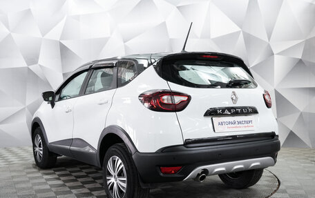 Renault Kaptur I рестайлинг, 2022 год, 1 595 000 рублей, 3 фотография