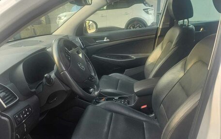 Hyundai Tucson III, 2018 год, 2 650 000 рублей, 6 фотография
