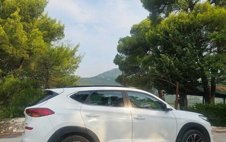 Hyundai Tucson III, 2018 год, 2 650 000 рублей, 10 фотография
