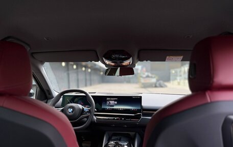 BMW 5 серия, 2024 год, 7 899 999 рублей, 30 фотография