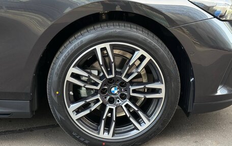 BMW 5 серия, 2024 год, 7 899 999 рублей, 32 фотография
