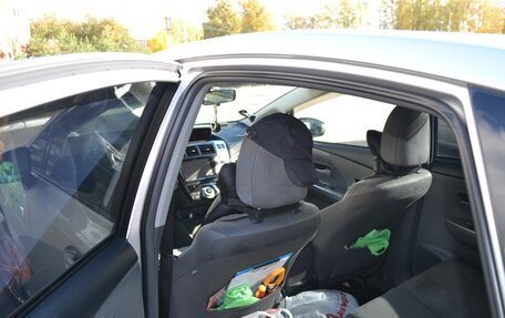 Toyota Prius Alpha I (ZVW40/41), 2013 год, 1 300 000 рублей, 6 фотография