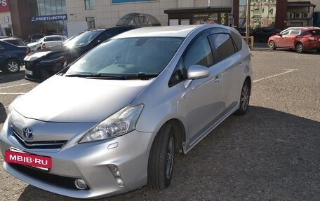 Toyota Prius Alpha I (ZVW40/41), 2013 год, 1 300 000 рублей, 3 фотография