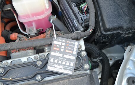 Toyota Prius Alpha I (ZVW40/41), 2013 год, 1 300 000 рублей, 22 фотография