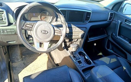KIA Sportage IV рестайлинг, 2020 год, 1 999 000 рублей, 6 фотография