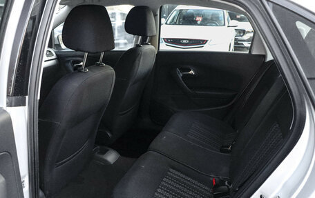 Volkswagen Polo VI (EU Market), 2015 год, 998 000 рублей, 13 фотография