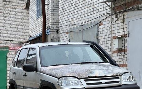 Chevrolet Niva I рестайлинг, 2005 год, 155 000 рублей, 1 фотография