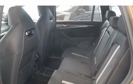 Skoda Kodiaq, 2025 год, 5 700 000 рублей, 12 фотография