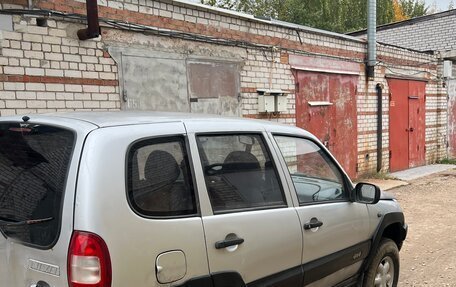 Chevrolet Niva I рестайлинг, 2005 год, 155 000 рублей, 4 фотография