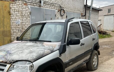 Chevrolet Niva I рестайлинг, 2005 год, 155 000 рублей, 6 фотография