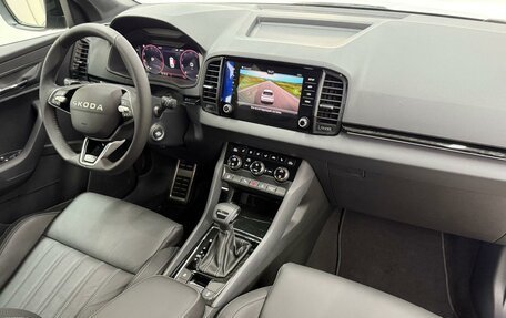 Skoda Karoq I, 2025 год, 25 фотография