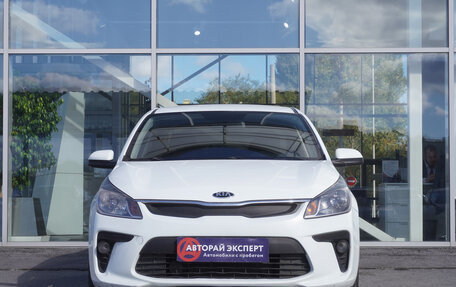 KIA Rio IV, 2017 год, 895 000 рублей, 2 фотография