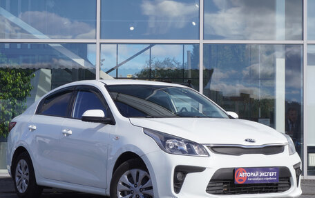 KIA Rio IV, 2017 год, 895 000 рублей, 3 фотография
