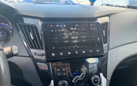 Hyundai Sonata VI, 2011 год, 1 380 400 рублей, 8 фотография