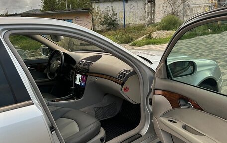 Mercedes-Benz E-Класс, 2002 год, 720 000 рублей, 10 фотография