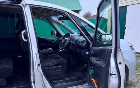 Nissan Serena IV, 2015 год, 1 900 000 рублей, 15 фотография