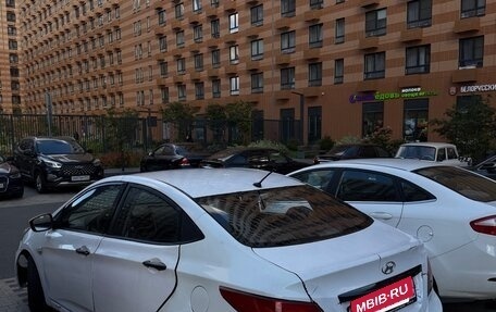 Hyundai Solaris II рестайлинг, 2013 год, 325 000 рублей, 4 фотография