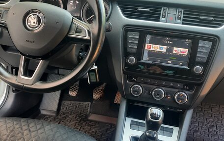 Skoda Octavia, 2017 год, 1 370 000 рублей, 5 фотография