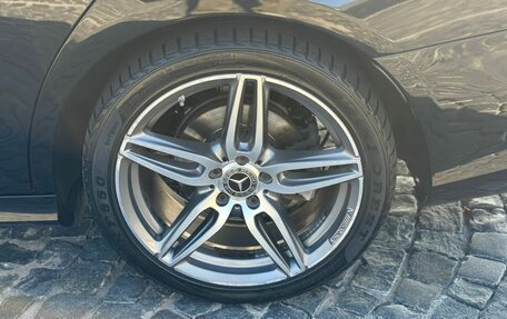 Mercedes-Benz E-Класс, 2018 год, 3 300 000 рублей, 15 фотография