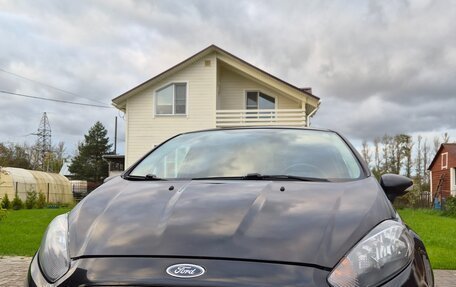 Ford Fiesta, 2016 год, 850 000 рублей, 2 фотография