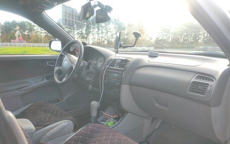 Mazda 626, 2001 год, 400 000 рублей, 22 фотография