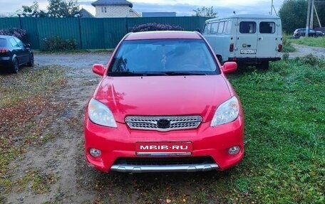 Toyota Matrix, 2005 год, 545 000 рублей, 1 фотография