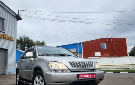 Lexus RX IV рестайлинг, 2001 год, 1 500 000 рублей, 1 фотография