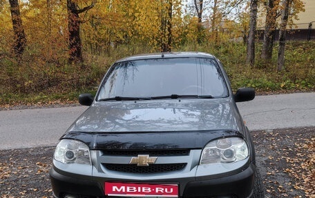 Chevrolet Niva I рестайлинг, 2009 год, 420 000 рублей, 1 фотография