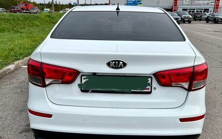 KIA Rio III рестайлинг, 2016 год, 930 000 рублей, 2 фотография