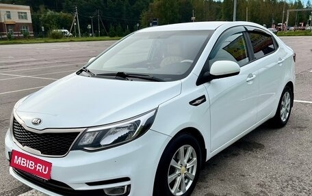 KIA Rio III рестайлинг, 2016 год, 930 000 рублей, 4 фотография