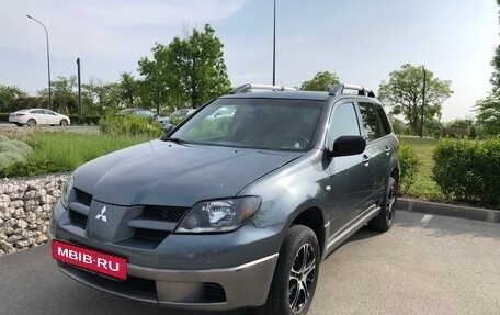 Mitsubishi Outlander III рестайлинг 3, 2003 год, 680 000 рублей, 6 фотография