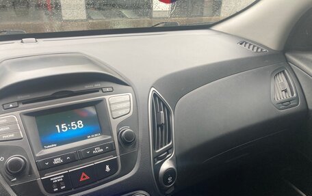 Hyundai ix35 I рестайлинг, 2014 год, 1 350 000 рублей, 33 фотография