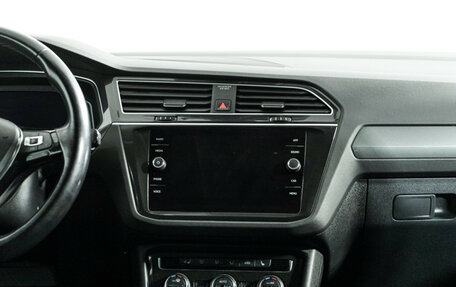 Volkswagen Tiguan II, 2019 год, 2 399 700 рублей, 14 фотография