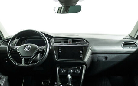 Volkswagen Tiguan II, 2019 год, 2 399 700 рублей, 13 фотография