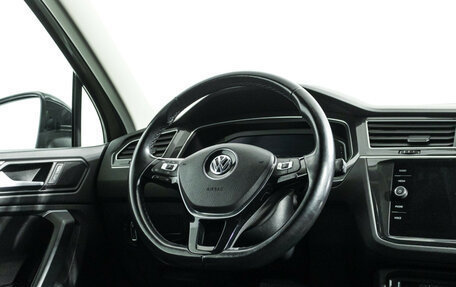 Volkswagen Tiguan II, 2019 год, 2 399 700 рублей, 18 фотография