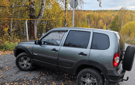 Chevrolet Niva I рестайлинг, 2009 год, 420 000 рублей, 4 фотография