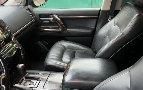 Toyota Land Cruiser 200, 2013 год, 3 700 000 рублей, 21 фотография