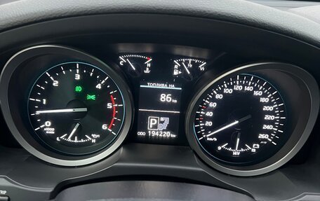 Toyota Land Cruiser 200, 2013 год, 3 700 000 рублей, 23 фотография