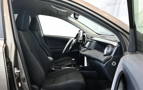 Toyota RAV4, 2015 год, 2 370 000 рублей, 11 фотография
