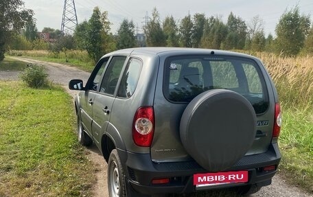 Chevrolet Niva I рестайлинг, 2018 год, 550 000 рублей, 5 фотография