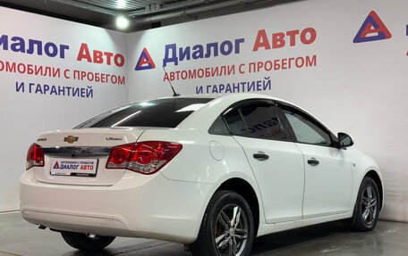 Chevrolet Cruze II, 2011 год, 496 400 рублей, 3 фотография