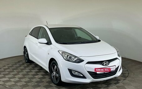 Hyundai i30 II рестайлинг, 2014 год, 1 036 000 рублей, 3 фотография