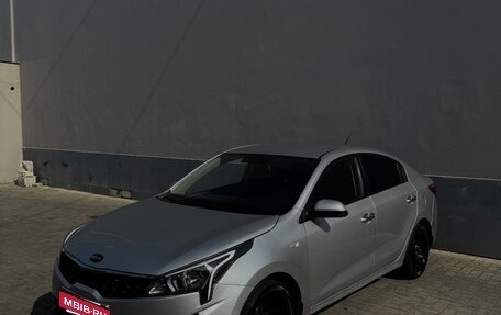 KIA Rio IV, 2017 год, 1 200 000 рублей, 3 фотография