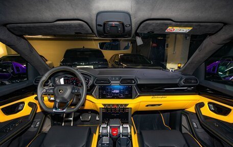 Lamborghini Urus I, 2025 год, 42 000 000 рублей, 18 фотография