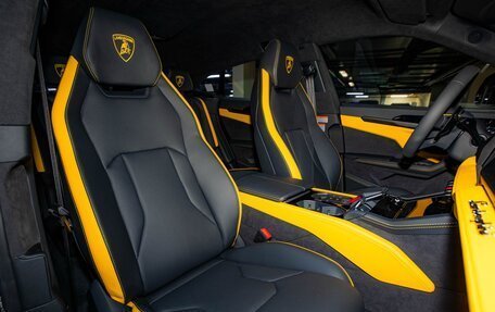 Lamborghini Urus I, 2025 год, 42 000 000 рублей, 22 фотография