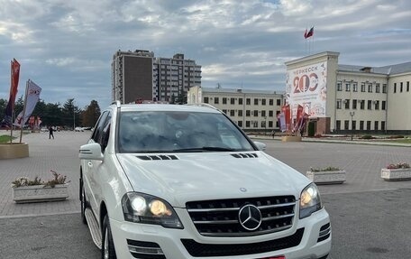 Mercedes-Benz M-Класс, 2011 год, 1 750 000 рублей, 1 фотография