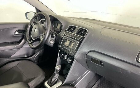 Volkswagen Polo VI (EU Market), 2017 год, 907 000 рублей, 11 фотография