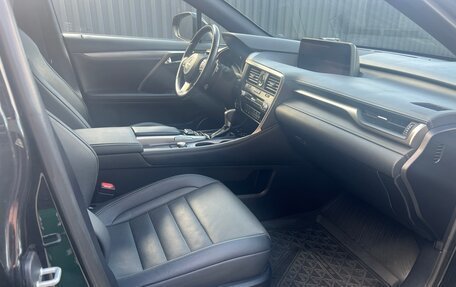 Lexus RX IV рестайлинг, 2018 год, 4 250 000 рублей, 18 фотография