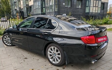 BMW 5 серия, 2011 год, 1 800 000 рублей, 4 фотография